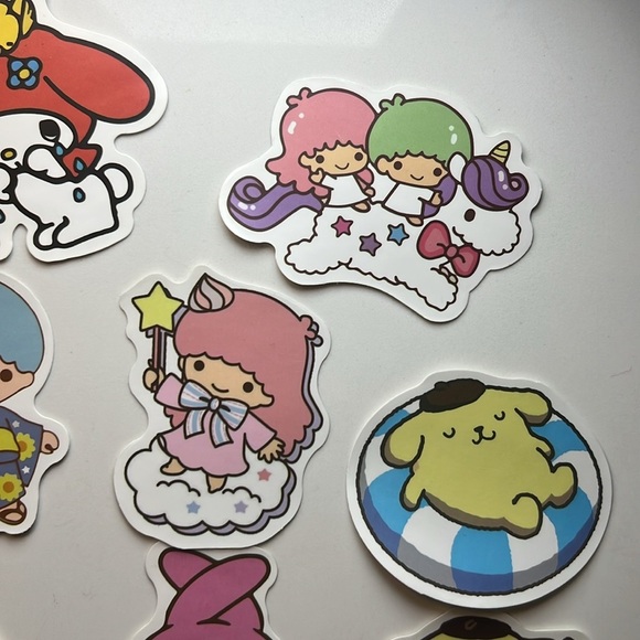 Stickers Sanrio bundle of 8 NEW - Picture 2 of 5